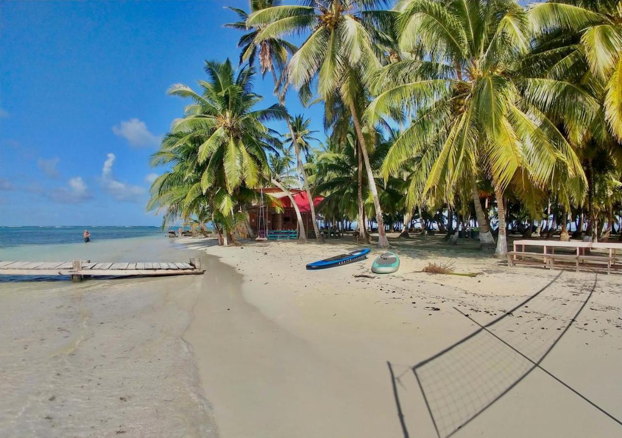 Private Room In San Blas Islands Plus Meals Waisalatupo Exterior foto