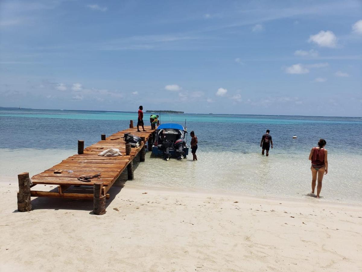Private Room In San Blas Islands Plus Meals Waisalatupo Exterior foto