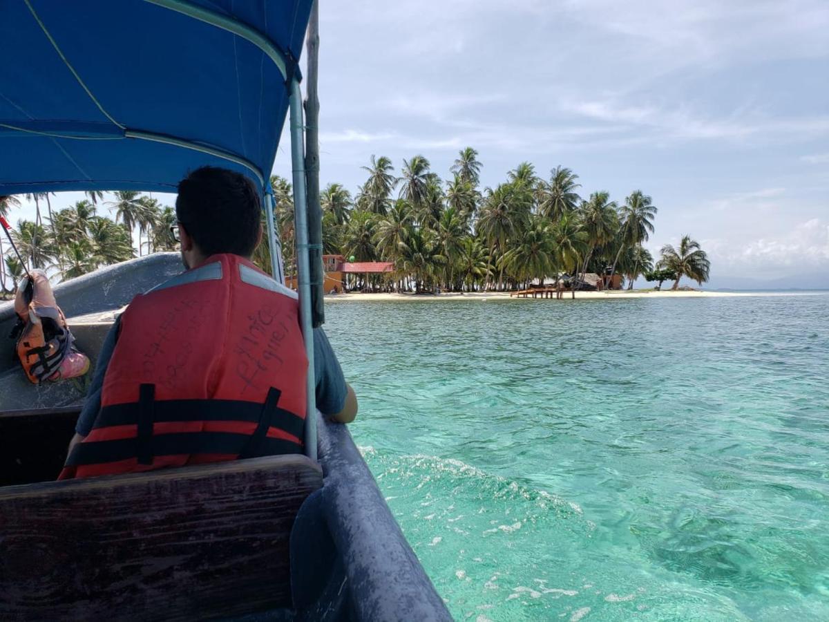 Private Room In San Blas Islands Plus Meals Waisalatupo Exterior foto