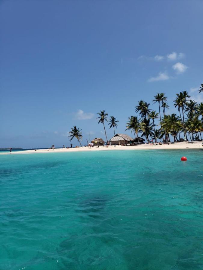 Private Room In San Blas Islands Plus Meals Waisalatupo Exterior foto