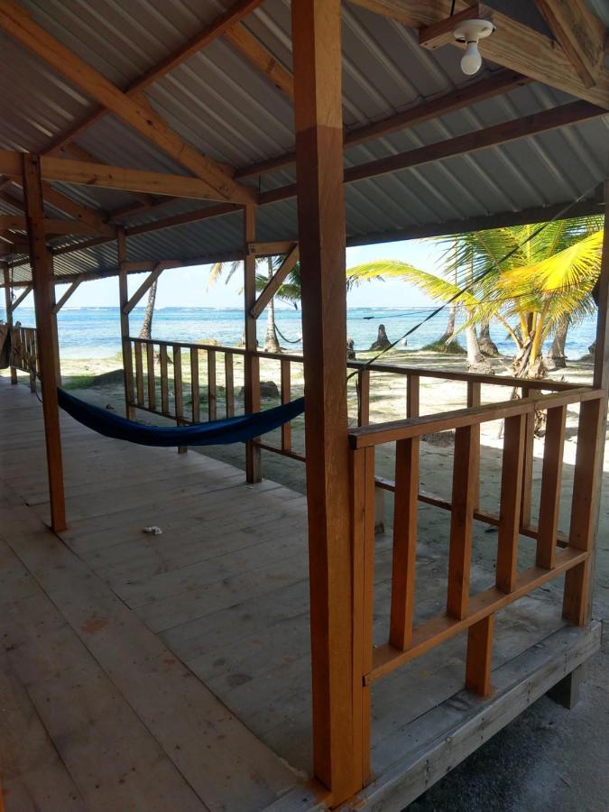 Private Room In San Blas Islands Plus Meals Waisalatupo Exterior foto